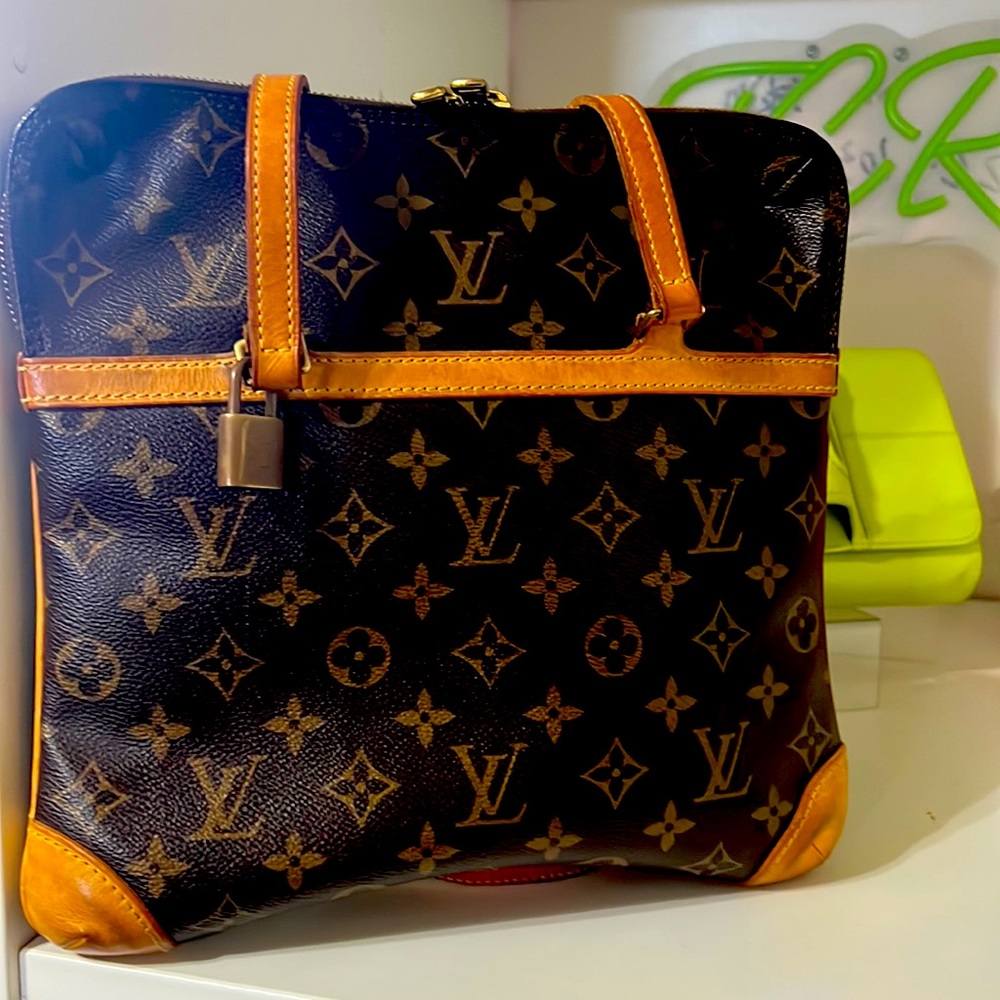 Beautiful authentic LV bag